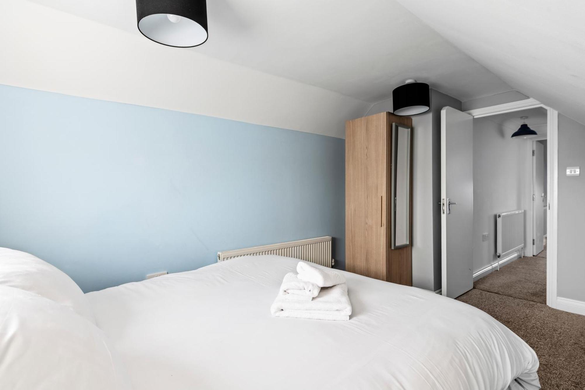 לונדון Cosy 2 Bedroom Flat In East Ham, Close To Excel מראה חיצוני תמונה